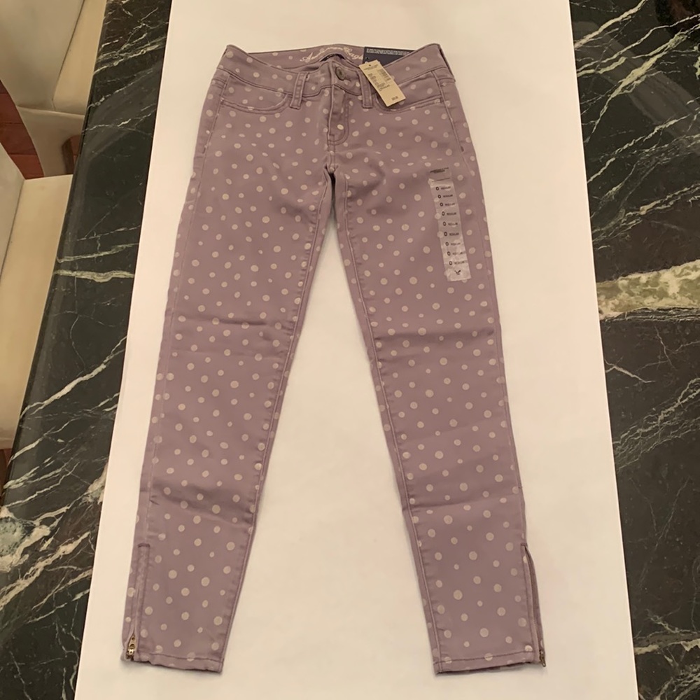 NWT American Eagle Low Rise Skinny Jeans Size 0. Color is Lavender/Light Purple